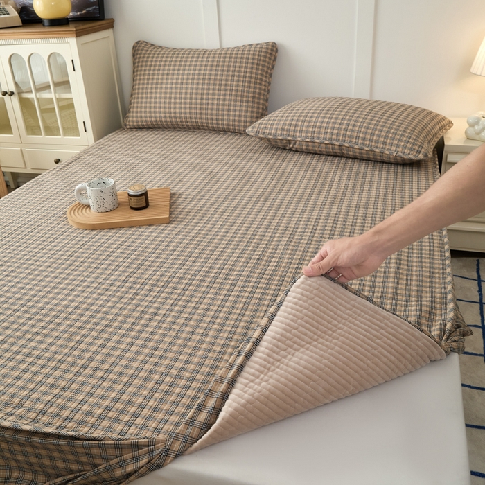 91家纺网 家纺一手货源 找家纺 沐纯家居 2025新款A类全棉纯棉色织水洗棉加婴儿绒双面可用床笠-暖绒系列 暖绒-卡其格