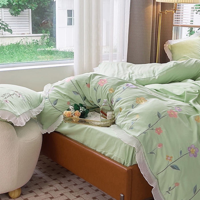 91家纺网 家纺一手货源 找家纺 （总）青泽家纺 2025新款母婴级ins风韩版绣花荷叶边水洗棉磨毛四件套