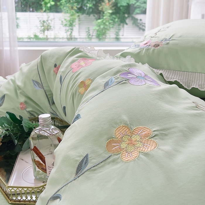 91家纺网 家纺一手货源 找家纺 （总）青泽家纺 2025新款母婴级ins风韩版绣花荷叶边水洗棉磨毛四件套