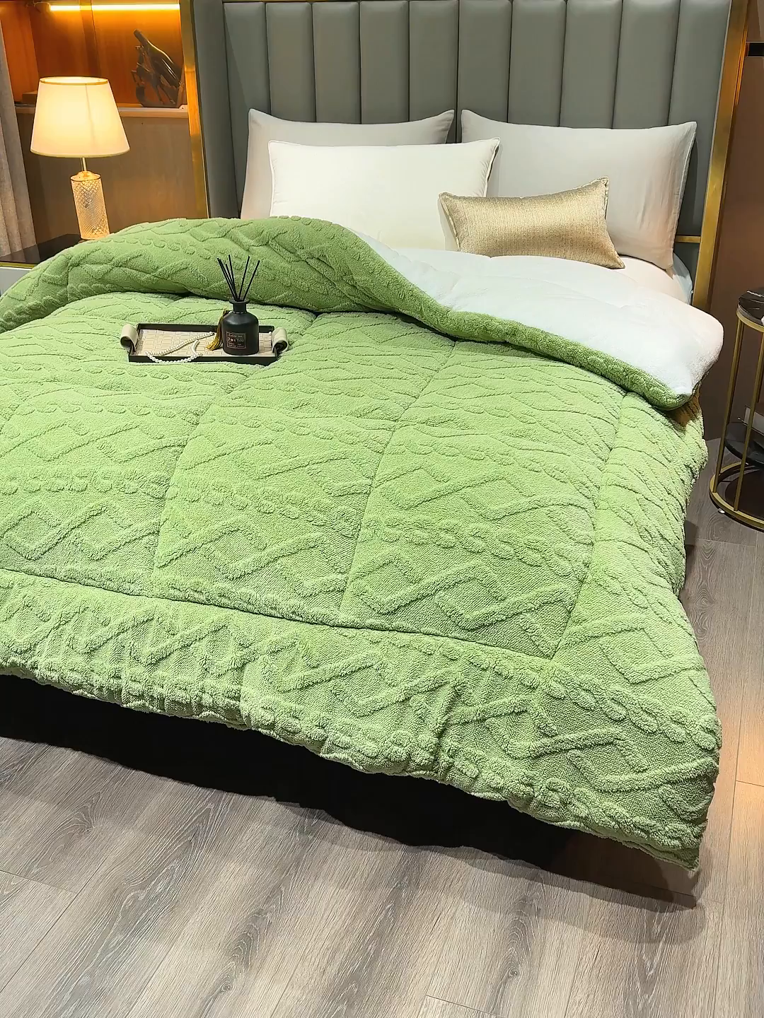 91家纺网 家纺一手货源 找家纺 铺尚美家纺 2025春夏新款塔芙绒北极绒加厚冬被子被芯 芥末绿