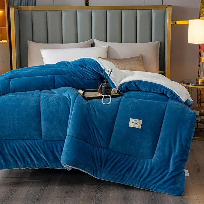 91家纺网 家纺一手货源 找家纺 铺尚美家纺 2025春夏新款跨境电商爆款秋冬新款牛奶绒羊羔绒保暖加厚冬被牛奶绒被子被芯 宾利蓝