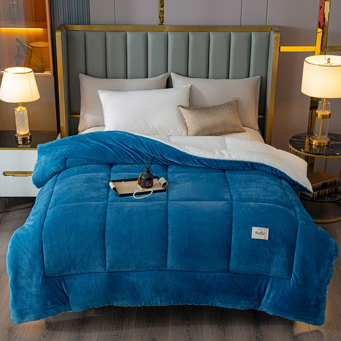 91家纺网 家纺一手货源 找家纺 铺尚美家纺 2025春夏新款跨境电商爆款秋冬新款牛奶绒羊羔绒保暖加厚冬被牛奶绒被子被芯 宾利蓝