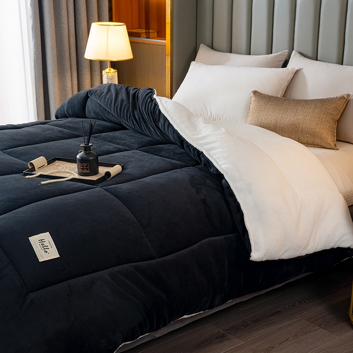 91家纺网 家纺一手货源 找家纺 铺尚美家纺 2025春夏新款跨境电商爆款秋冬新款牛奶绒羊羔绒保暖加厚冬被牛奶绒被子被芯 黑色