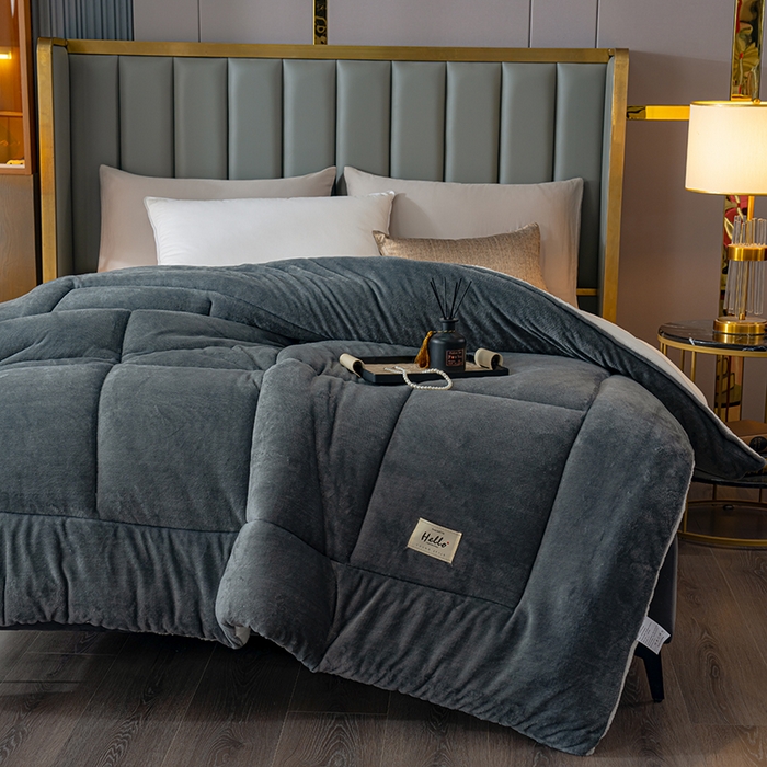 91家纺网 家纺一手货源 找家纺 铺尚美家纺 2025春夏新款跨境电商爆款秋冬新款牛奶绒羊羔绒保暖加厚冬被牛奶绒被子被芯 绅士灰