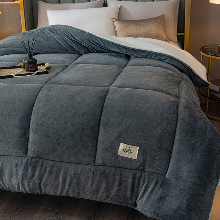 91家纺网 家纺一手货源 找家纺 铺尚美家纺 2025春夏新款跨境电商爆款秋冬新款牛奶绒羊羔绒保暖加厚冬被牛奶绒被子被芯 绅士灰