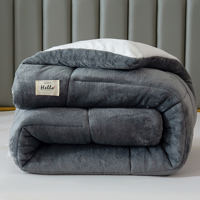 91家纺网 家纺一手货源 找家纺 铺尚美家纺 2025春夏新款跨境电商爆款秋冬新款牛奶绒羊羔绒保暖加厚冬被牛奶绒被子被芯 绅士灰