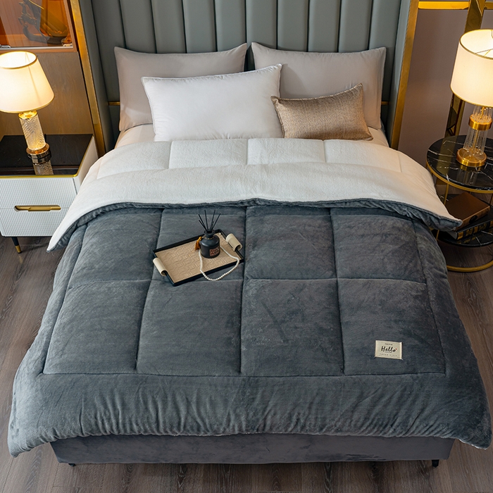 91家纺网 家纺一手货源 找家纺 铺尚美家纺 2025春夏新款跨境电商爆款秋冬新款牛奶绒羊羔绒保暖加厚冬被牛奶绒被子被芯 绅士灰