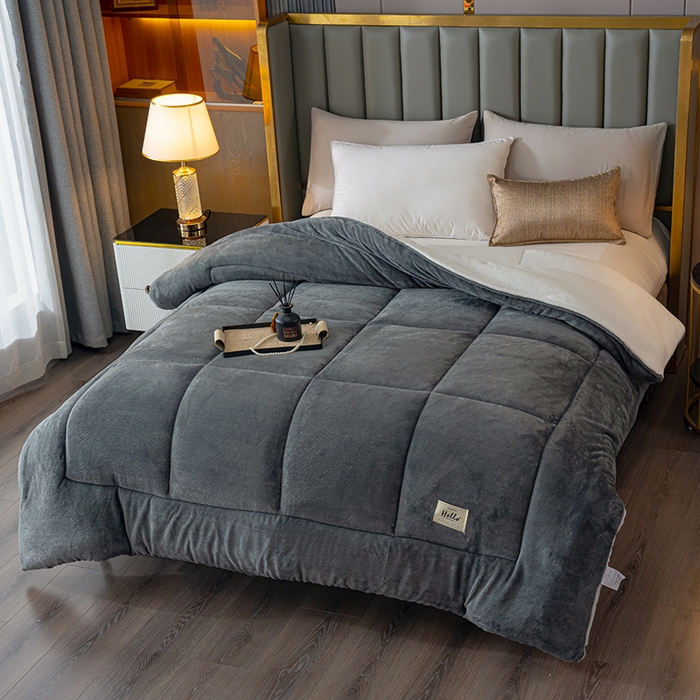 91家纺网 家纺一手货源 找家纺 铺尚美家纺 2025春夏新款跨境电商爆款秋冬新款牛奶绒羊羔绒保暖加厚冬被牛奶绒被子被芯 绅士灰