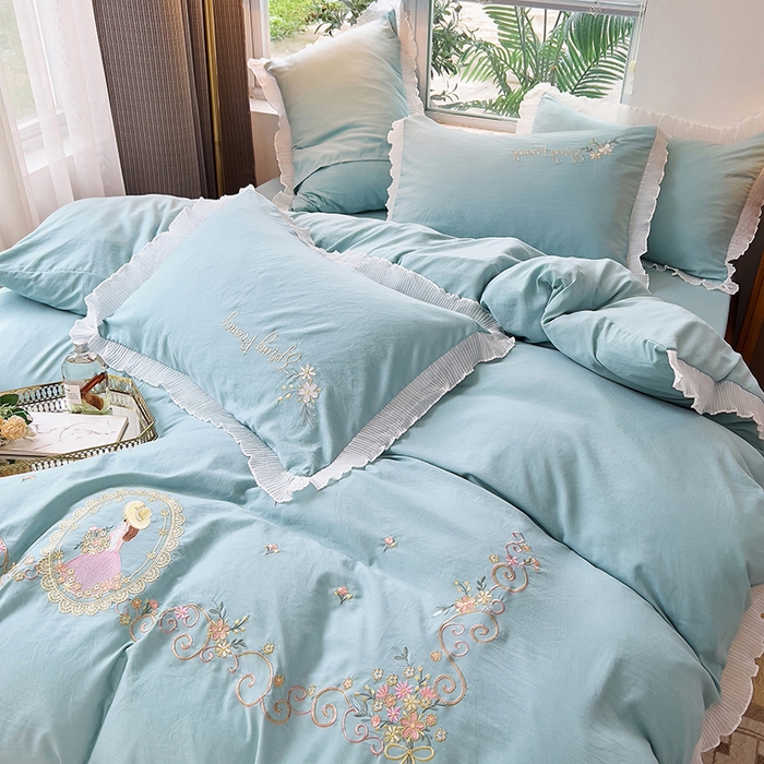 91家纺网 家纺一手货源 找家纺 青泽家纺 2025新款母婴级ins风韩版绣花荷叶边水洗棉磨毛四件套 安娜公主蓝