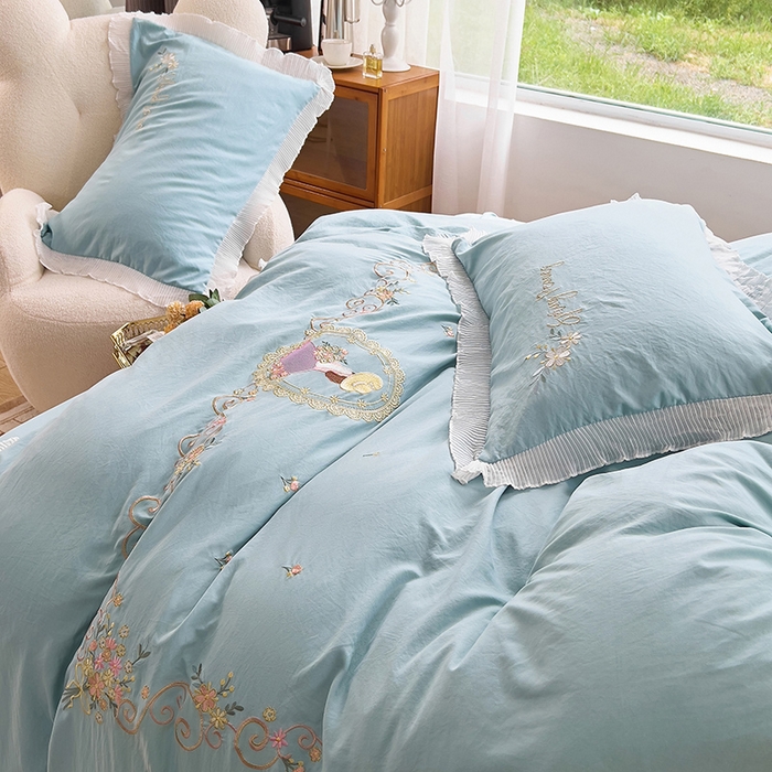 91家纺网 家纺一手货源 找家纺 青泽家纺 2025新款母婴级ins风韩版绣花荷叶边水洗棉磨毛四件套 安娜公主蓝