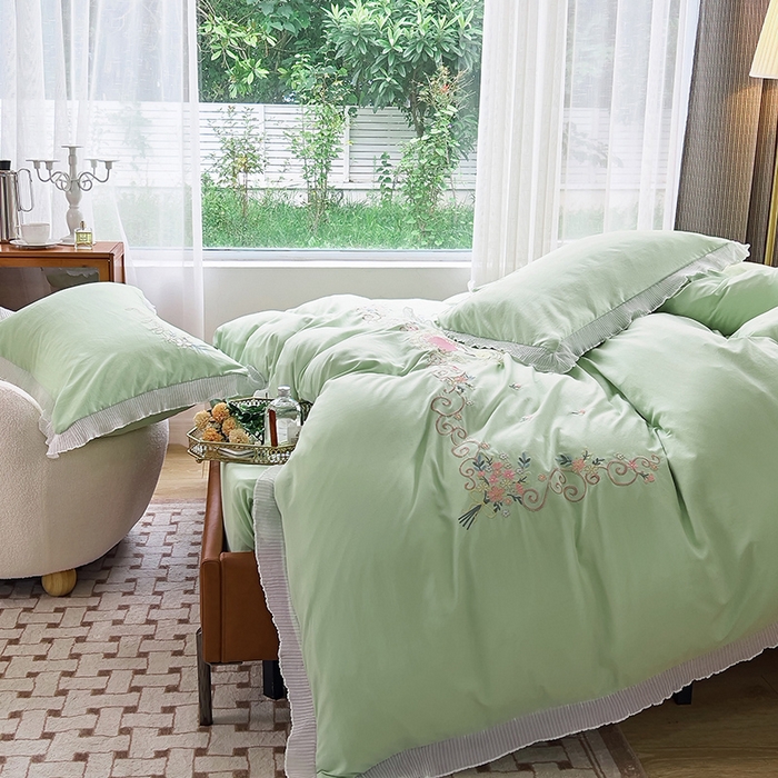 91家纺网 家纺一手货源 找家纺 青泽家纺 2025新款母婴级ins风韩版绣花荷叶边水洗棉磨毛四件套 安娜公主绿