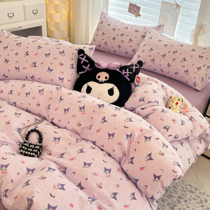 91家纺网 家纺一手货源 找家纺 海岛哥哥 2025新款高克重（110克）云感提花皱皱纱正版三丽鸥四件套系列 时尚库洛米