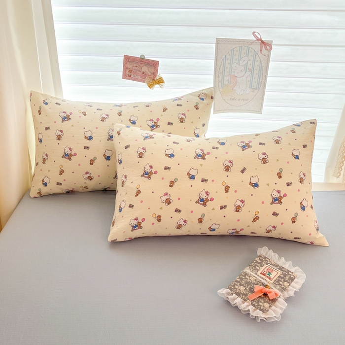 91家纺网 家纺一手货源 找家纺 海岛哥哥 2025新款高克重（110克）云感提花皱皱纱正版三丽鸥四件套系列 彩绘小奶猫