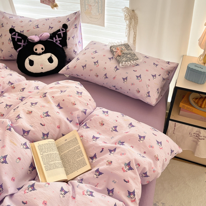 91家纺网 家纺一手货源 找家纺 海岛哥哥 2025新款高克重（110克）云感提花皱皱纱正版三丽鸥四件套系列 时尚库洛米