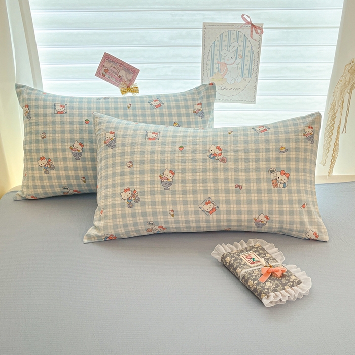 91家纺网 家纺一手货源 找家纺 海岛哥哥 2025新款高克重（110克）云感提花皱皱纱正版三丽鸥四件套系列 甜蜜电话-蓝