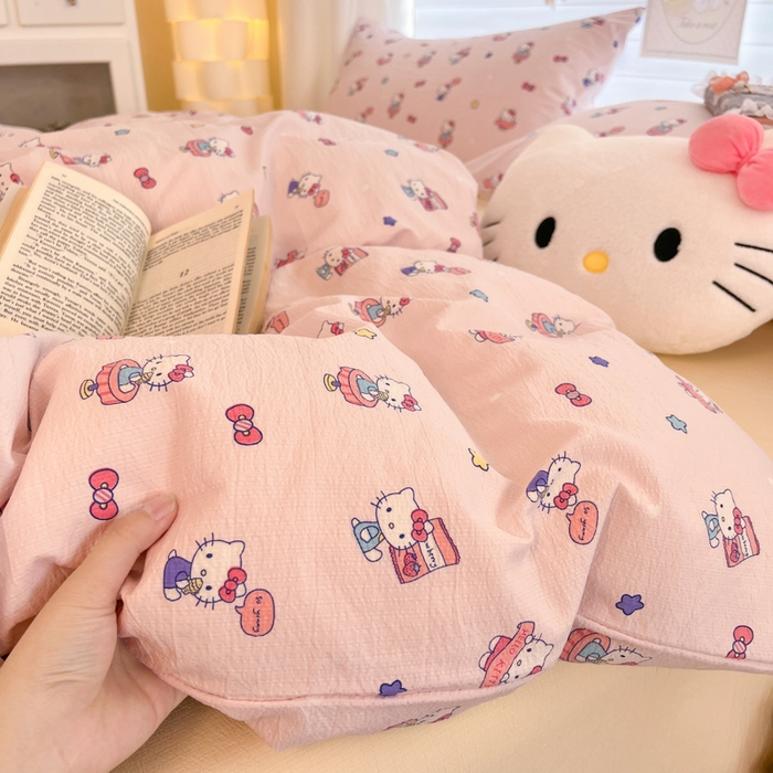 91家纺网 家纺一手货源 找家纺 海岛哥哥 2025新款高克重（110克）云感提花皱皱纱正版三丽鸥四件套系列 奶芙KT