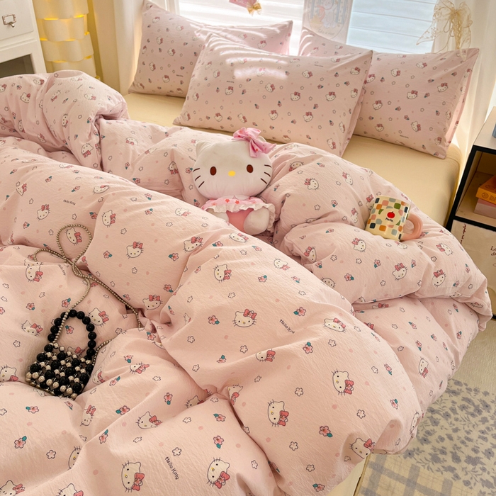 91家纺网 家纺一手货源 找家纺 海岛哥哥 2025新款高克重（110克）云感提花皱皱纱正版三丽鸥四件套系列 粉樱凯蒂