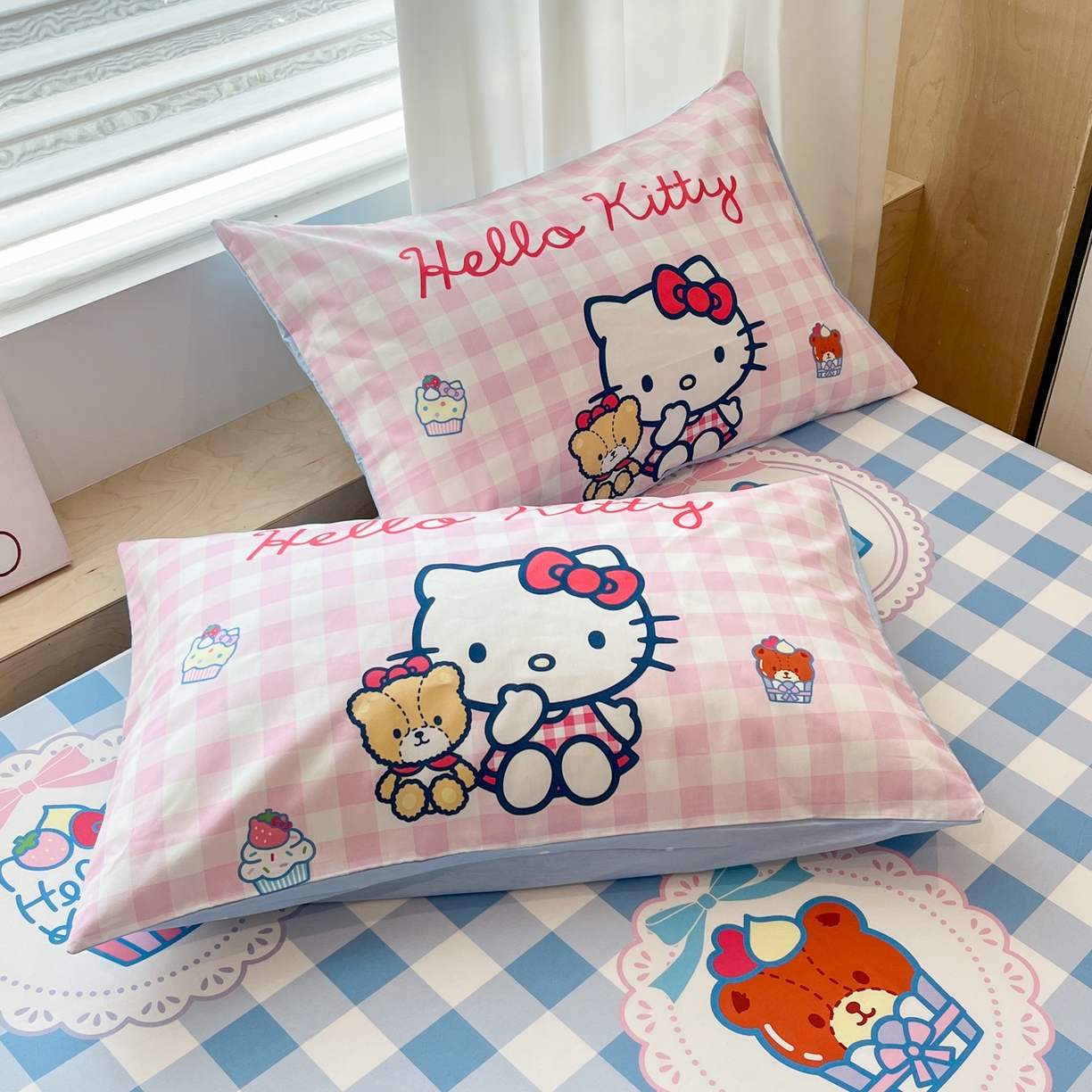 91家纺网 家纺一手货源 找家纺 暮思家居 2025新款正版授权三丽鸥大阪全棉数码印花纯棉单品床笠床笠单件单床笠（专版花型） 棉A版-格子KT