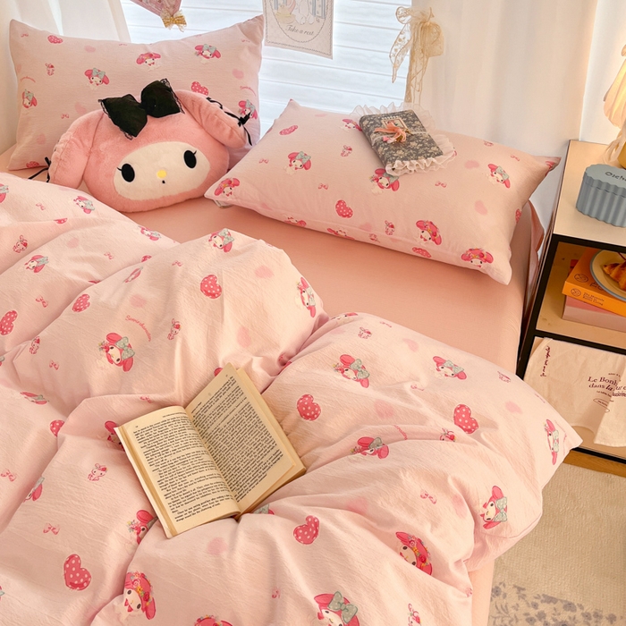 91家纺网 家纺一手货源 找家纺 海岛哥哥 2025新款高克重（110克）云感提花皱皱纱正版三丽鸥四件套系列 童趣美乐蒂