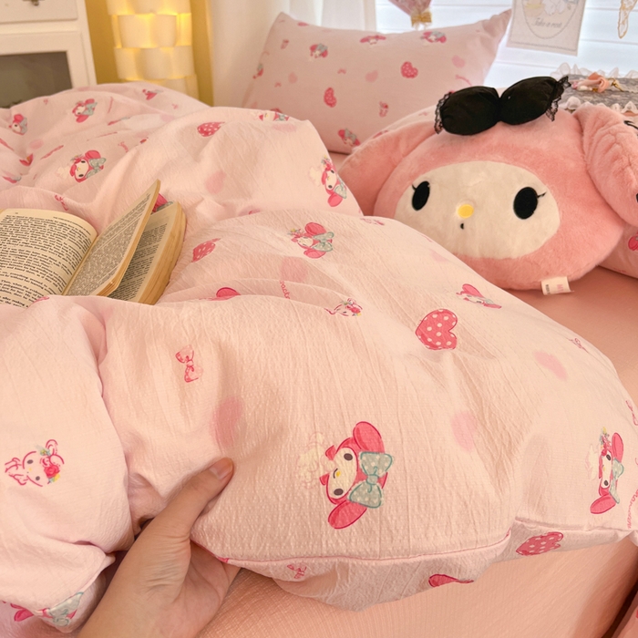 91家纺网 家纺一手货源 找家纺 海岛哥哥 2025新款高克重（110克）云感提花皱皱纱正版三丽鸥四件套系列 童趣美乐蒂