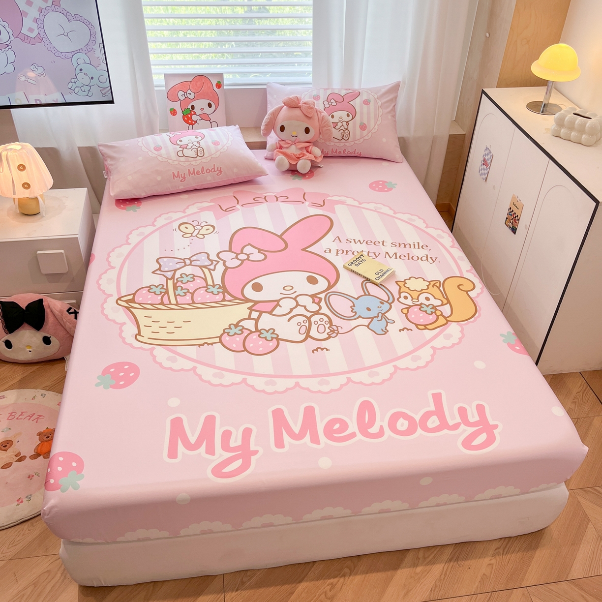 91家纺网 家纺一手货源 找家纺 暮思家居 2025新款正版授权三丽鸥大阪全棉数码印花纯棉单品床笠床笠单件单床笠（专版花型） 棉A版-草莓美乐蒂