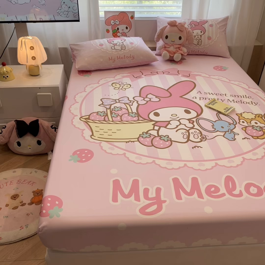 91家纺网 家纺一手货源 找家纺 暮思家居 2025新款正版授权三丽鸥大阪全棉数码印花纯棉单品床笠床笠单件单床笠（专版花型） 棉A版-草莓美乐蒂