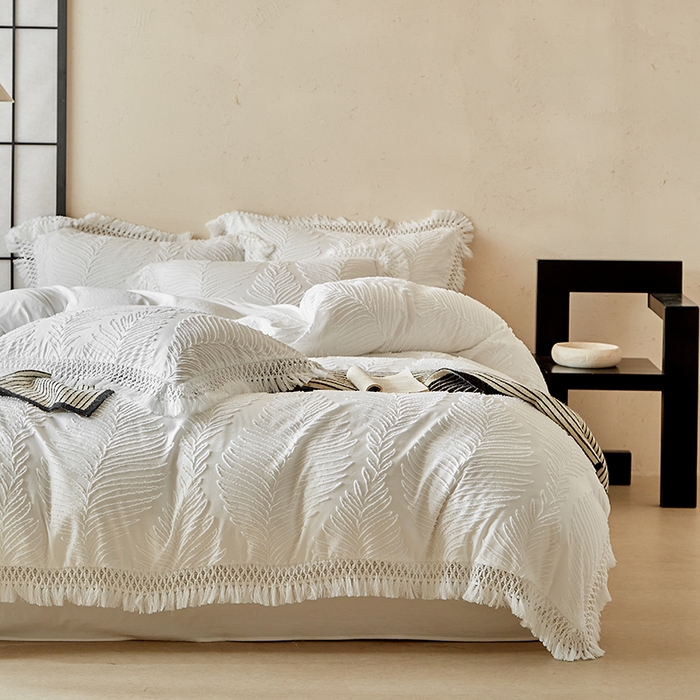 91家纺网 家纺一手货源 找家纺 缘生活 2025新款剪花针叶流苏四件套四季款 民宿首选 剪花针叶白色+流苏