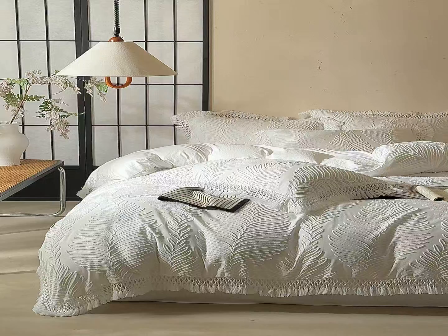 91家纺网 家纺一手货源 找家纺 缘生活 2025新款剪花针叶流苏四件套四季款 民宿首选 剪花针叶白色+流苏