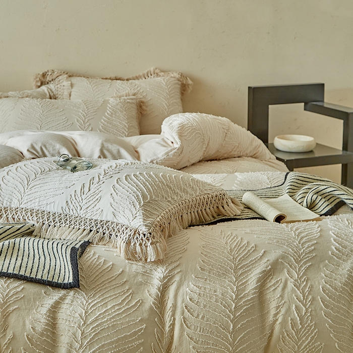 91家纺网 家纺一手货源 找家纺 缘生活 2025新款剪花针叶流苏四件套四季款 民宿首选 剪花针叶卡其+流苏