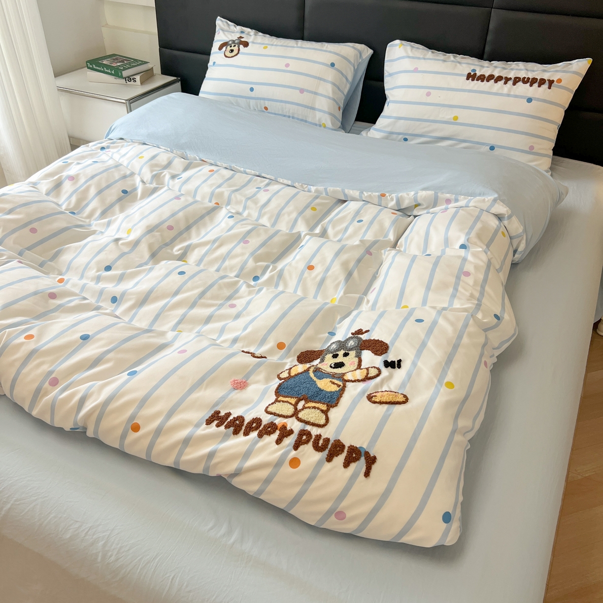 91家纺网 家纺一手货源 找家纺 盼季家纺 2025新款卡通水洗棉毛巾绣四件套 毛巾绣-哈皮狗