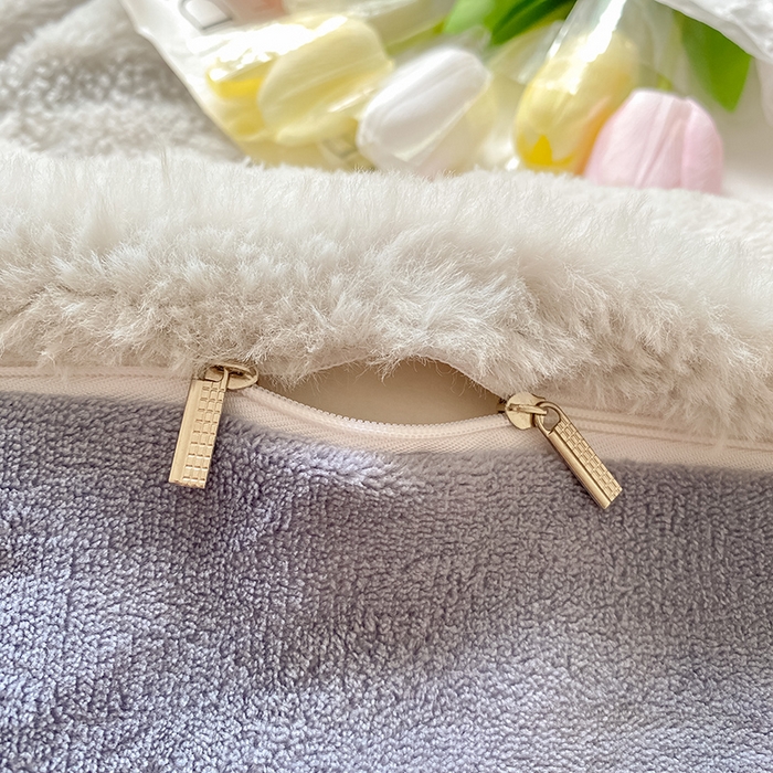 91家纺网 家纺一手货源 找家纺 摩妮卡 2025新款加厚兔兔绒牛奶绒四件套-洛丽塔系列 洛丽塔-蓝灰