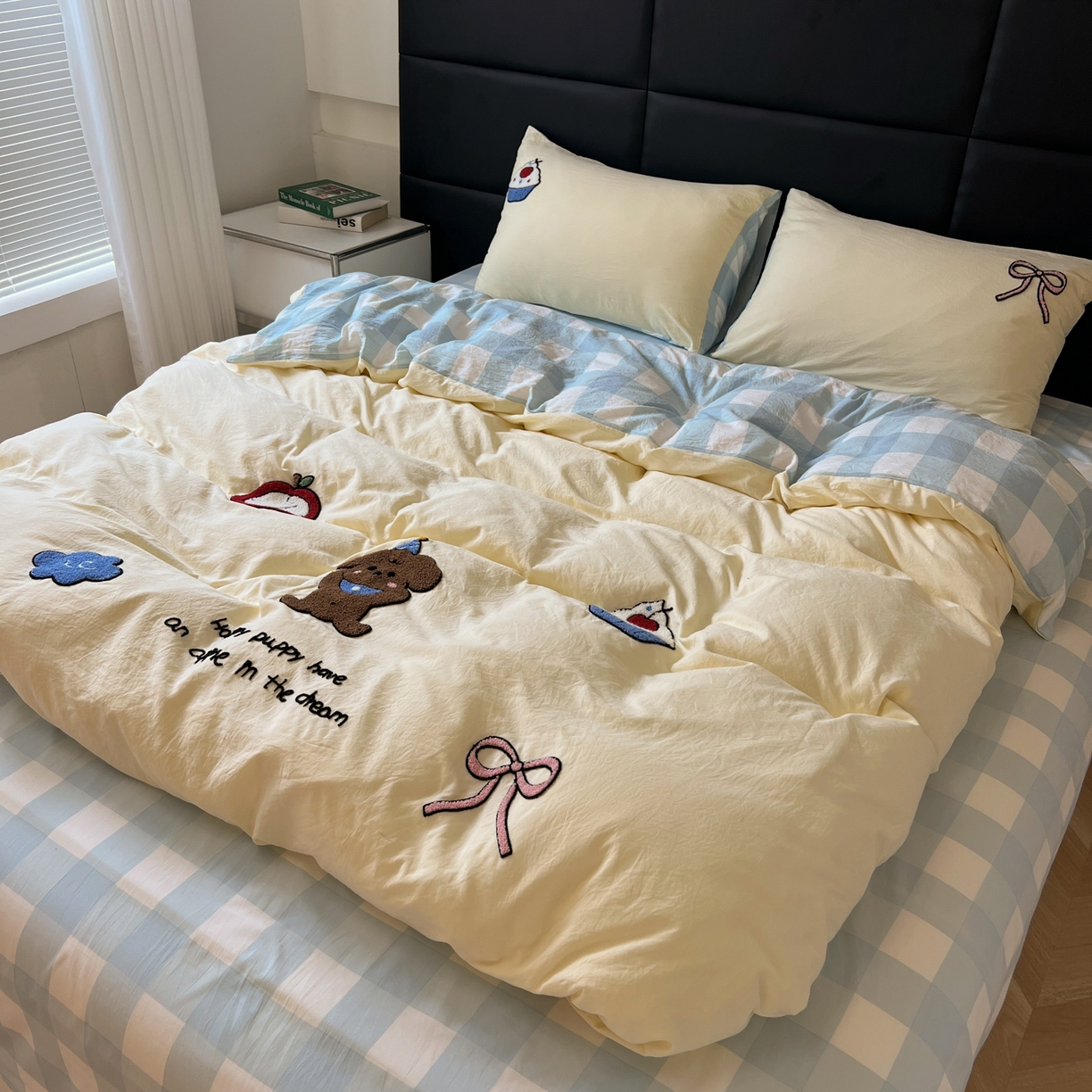 91家纺网 家纺一手货源 找家纺 盼季家纺 2025新款卡通水洗棉毛巾绣四件套 毛巾绣-蓝格丝带酱