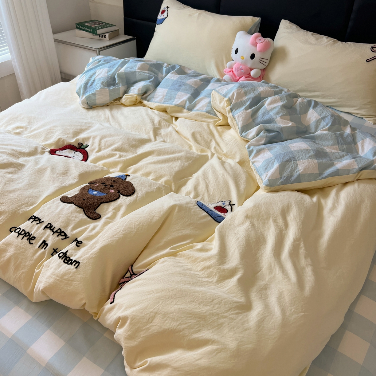 91家纺网 家纺一手货源 找家纺 盼季家纺 2025新款卡通水洗棉毛巾绣四件套 毛巾绣-蓝格丝带酱