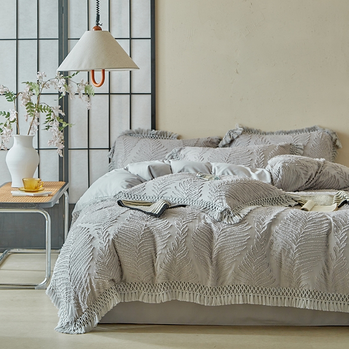 91家纺网 家纺一手货源 找家纺 缘生活 2025新款剪花针叶流苏四件套四季款 民宿首选 剪花针叶浅灰+流苏