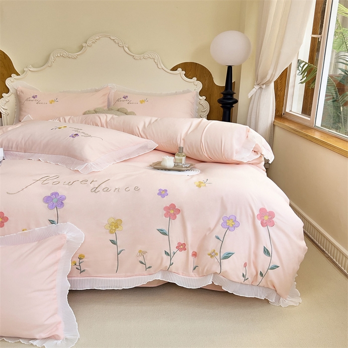 青泽家纺 2025新款母婴级ins风韩版绣花荷叶边水洗棉磨毛四件套 缤纷花园玉色