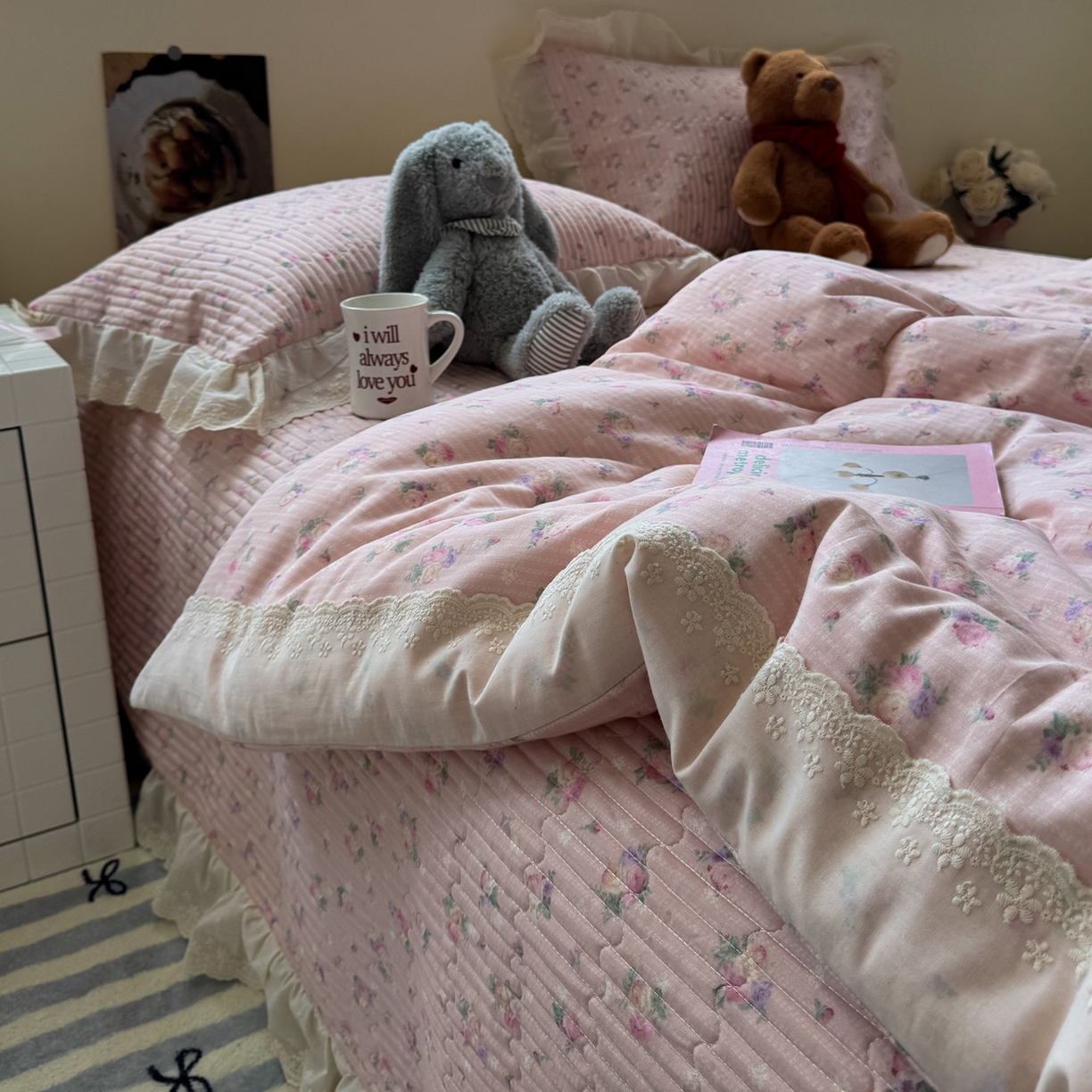 91家纺网 家纺一手货源 找家纺 一加一 2025新款田园风全棉纯棉双层纱床盖冬被被子被芯四件套 花初梦