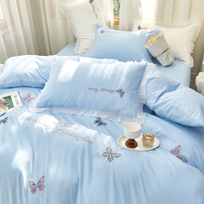 91家纺网 家纺一手货源 找家纺 青泽家纺 2025新款母婴级ins风韩版绣花荷叶边水洗棉磨毛四件套 蝶舞-蓝