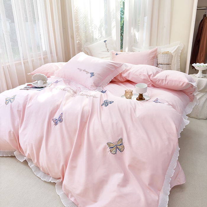 91家纺网 家纺一手货源 找家纺 青泽家纺 2025新款母婴级ins风韩版绣花荷叶边水洗棉磨毛四件套 蝶舞-玉