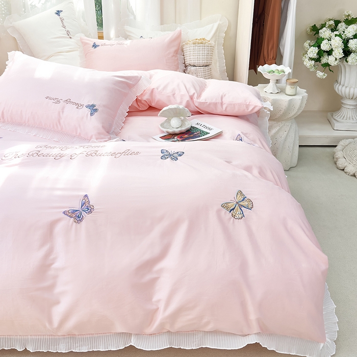 91家纺网 家纺一手货源 找家纺 青泽家纺 2025新款母婴级ins风韩版绣花荷叶边水洗棉磨毛四件套 蝶舞-玉