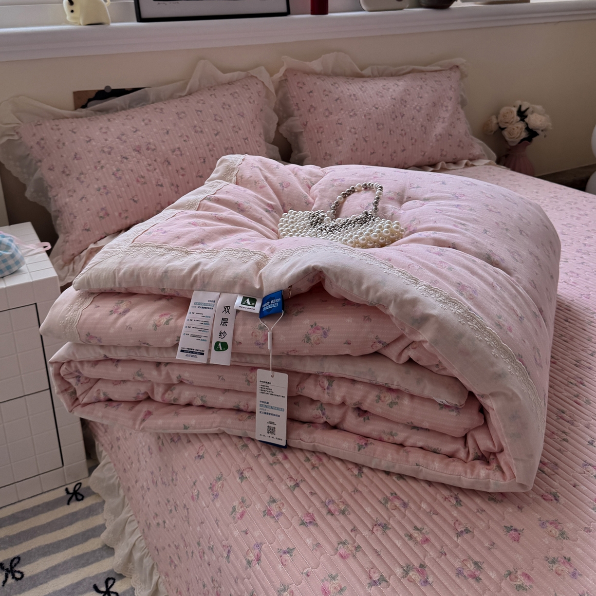 91家纺网 家纺一手货源 找家纺 一加一 2025新款田园风全棉纯棉双层纱床盖冬被被子被芯四件套 花初梦