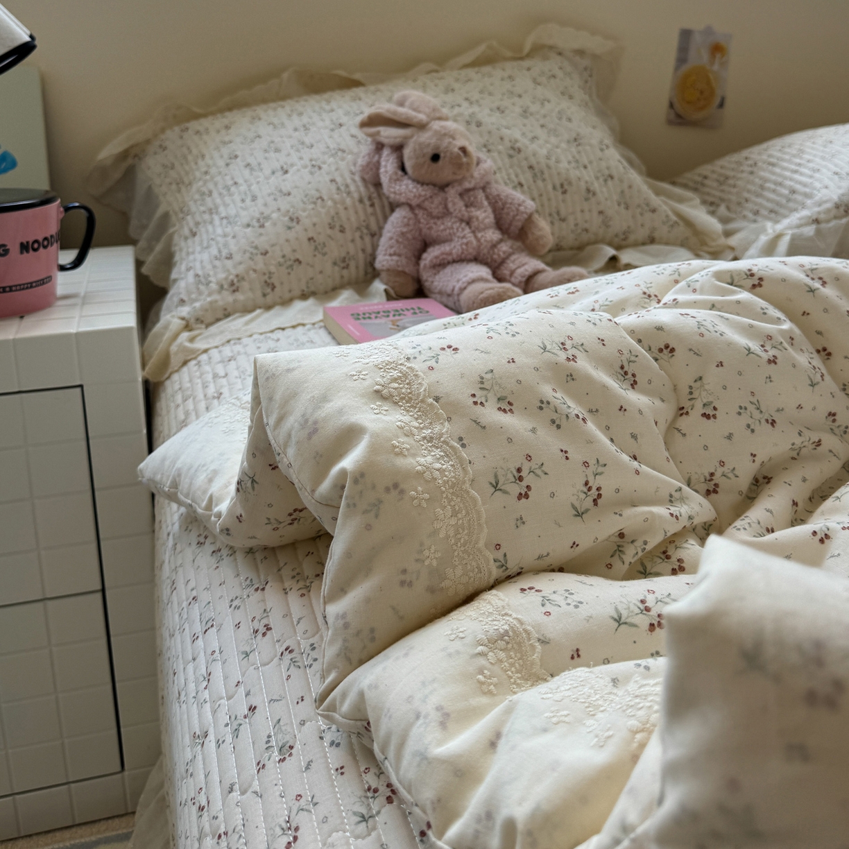 91家纺网 家纺一手货源 找家纺 一加一 2025新款田园风全棉纯棉双层纱床盖冬被被子被芯四件套 果然花香