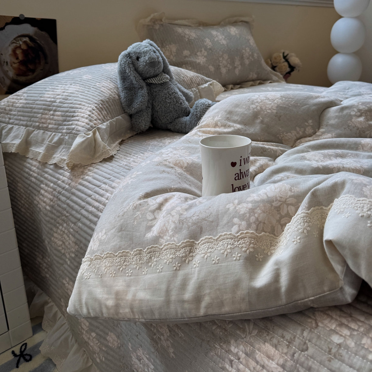 91家纺网 家纺一手货源 找家纺 一加一 2025新款田园风全棉纯棉双层纱床盖冬被被子被芯四件套 花蔓花影-灰