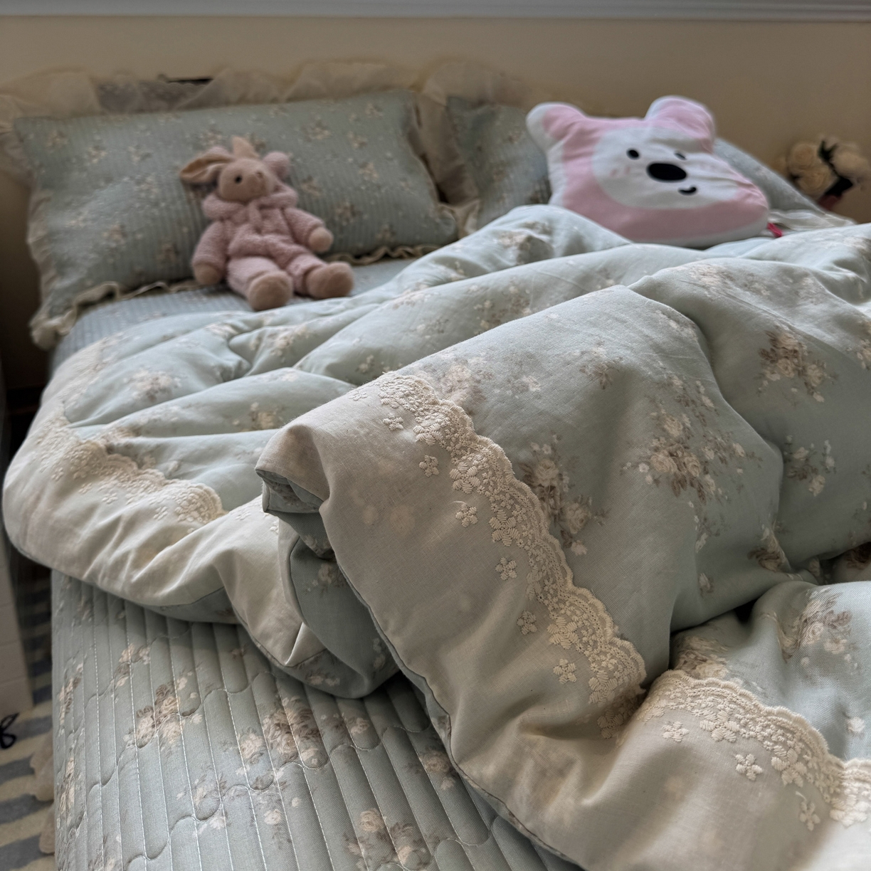 91家纺网 家纺一手货源 找家纺 一加一 2025新款田园风全棉纯棉双层纱床盖冬被被子被芯四件套 浮沉未央-绿