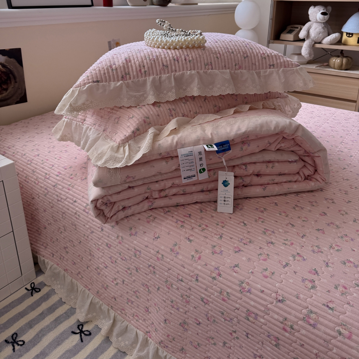 91家纺网 家纺一手货源 找家纺 一加一 2025新款田园风全棉纯棉双层纱床盖冬被被子被芯四件套 花初梦