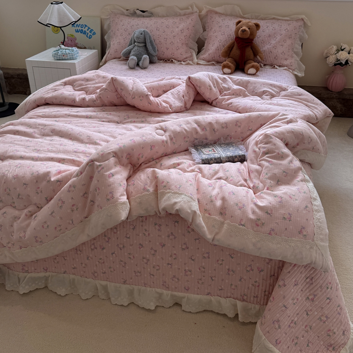 91家纺网 家纺一手货源 找家纺 一加一 2025新款田园风全棉纯棉双层纱床盖冬被被子被芯四件套 花初梦