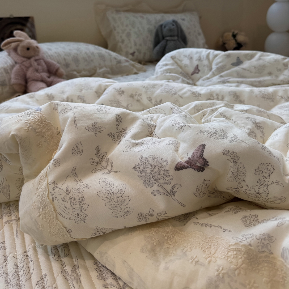 91家纺网 家纺一手货源 找家纺 一加一 2025新款田园风全棉纯棉双层纱床盖冬被被子被芯四件套 画棠春