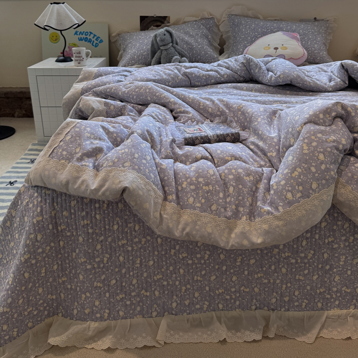 91家纺网 家纺一手货源 找家纺 一加一 2025新款田园风全棉纯棉双层纱床盖冬被被子被芯四件套 梦醒花间-灰