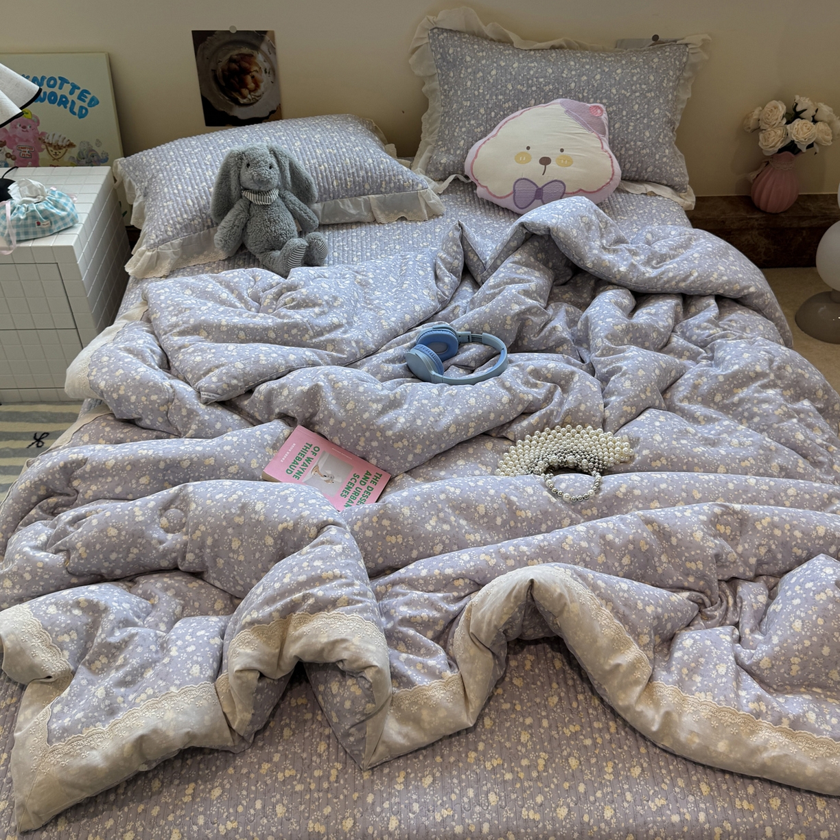 91家纺网 家纺一手货源 找家纺 一加一 2025新款田园风全棉纯棉双层纱床盖冬被被子被芯四件套 梦醒花间-灰