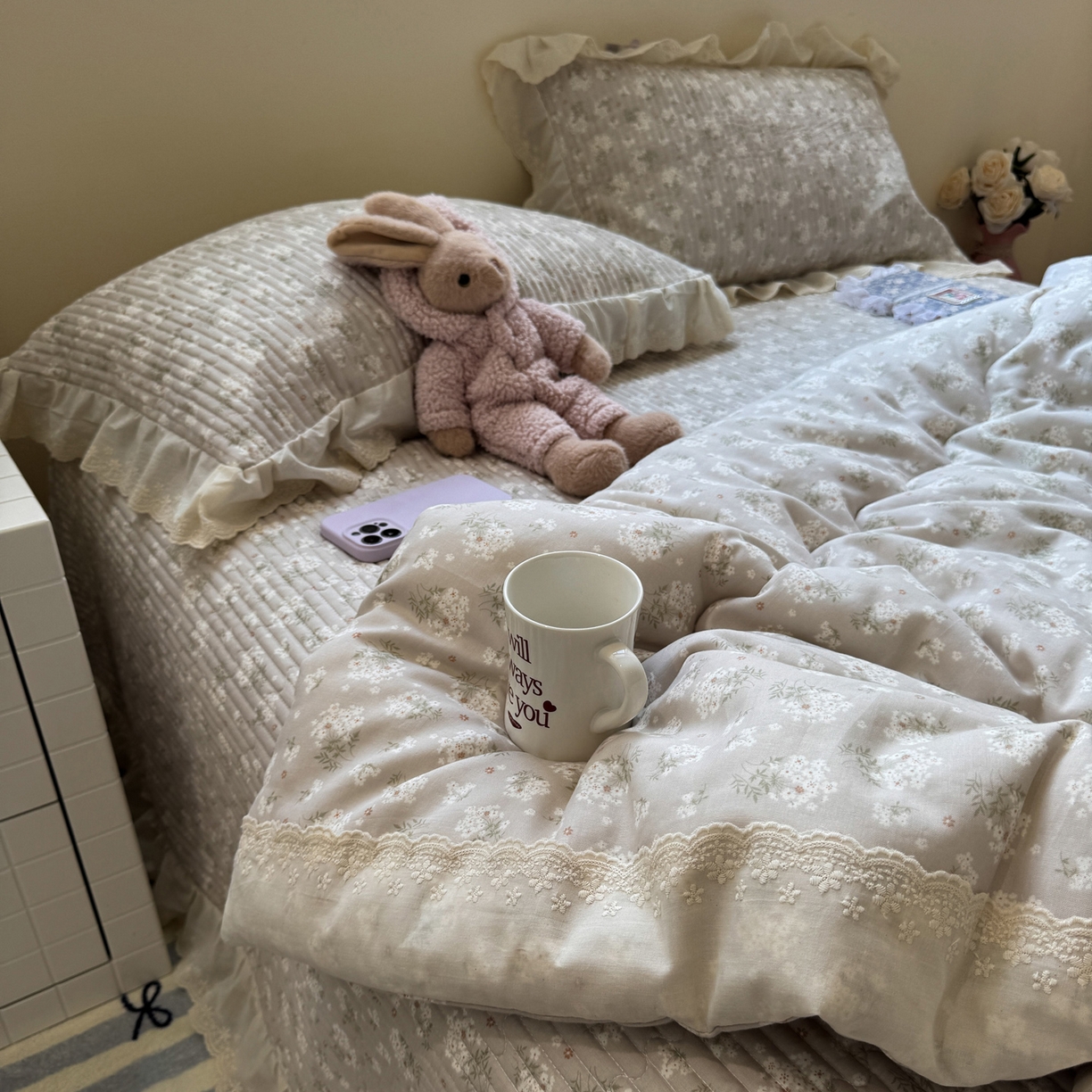 91家纺网 家纺一手货源 找家纺 一加一 2025新款田园风全棉纯棉双层纱床盖冬被被子被芯四件套 杏花小镇-驼