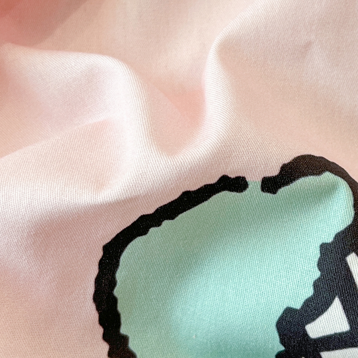 91家纺网 家纺一手货源 找家纺 暮思家居 2025新款正版授权三丽鸥大阪全棉数码印花纯棉单品床笠床笠单件单床笠（专版花型） 棉A版-甜筒KT